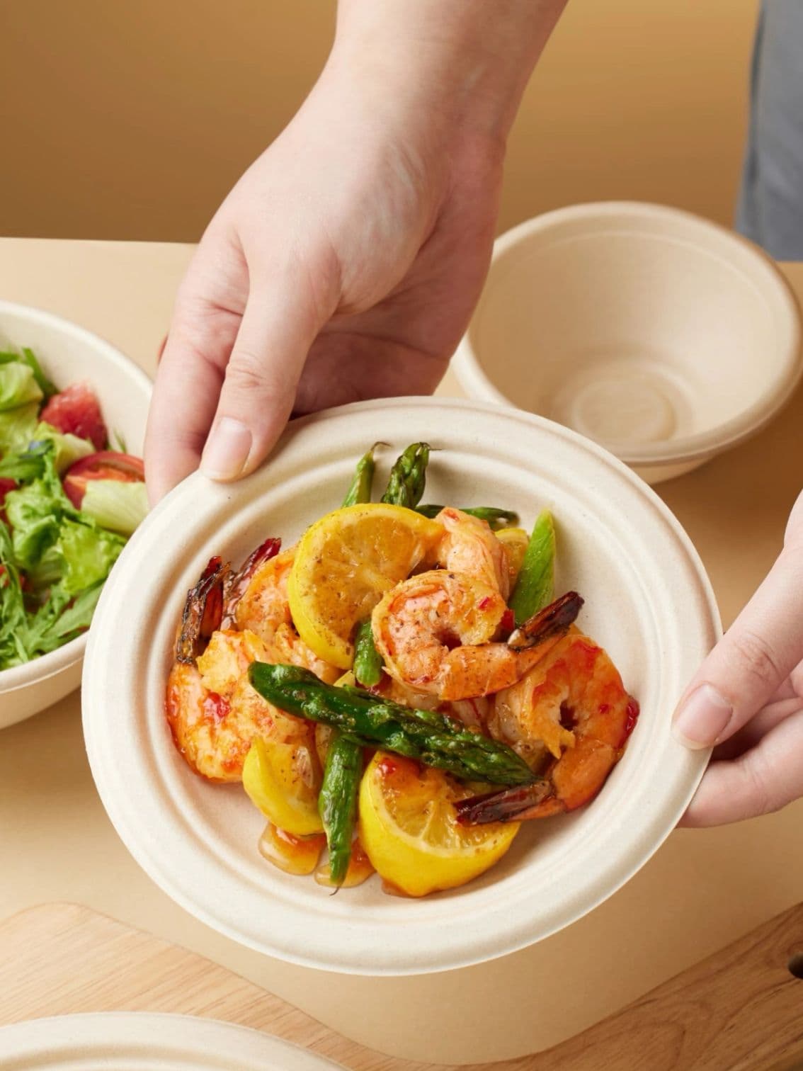 The Strategic Advantage: Why Global Brands are Switching to Biodegradable Tableware in 2026